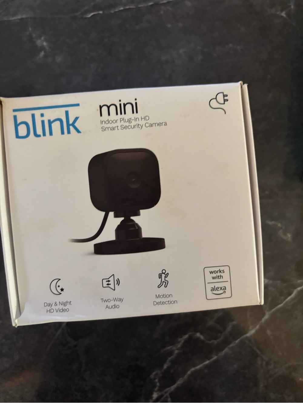 Blink Mini Indoor Plug-In HD Smart Security Camera - Black